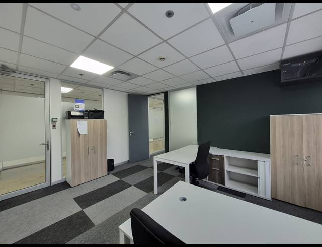 50M² OFFICE TO LET IN ROSEBANK